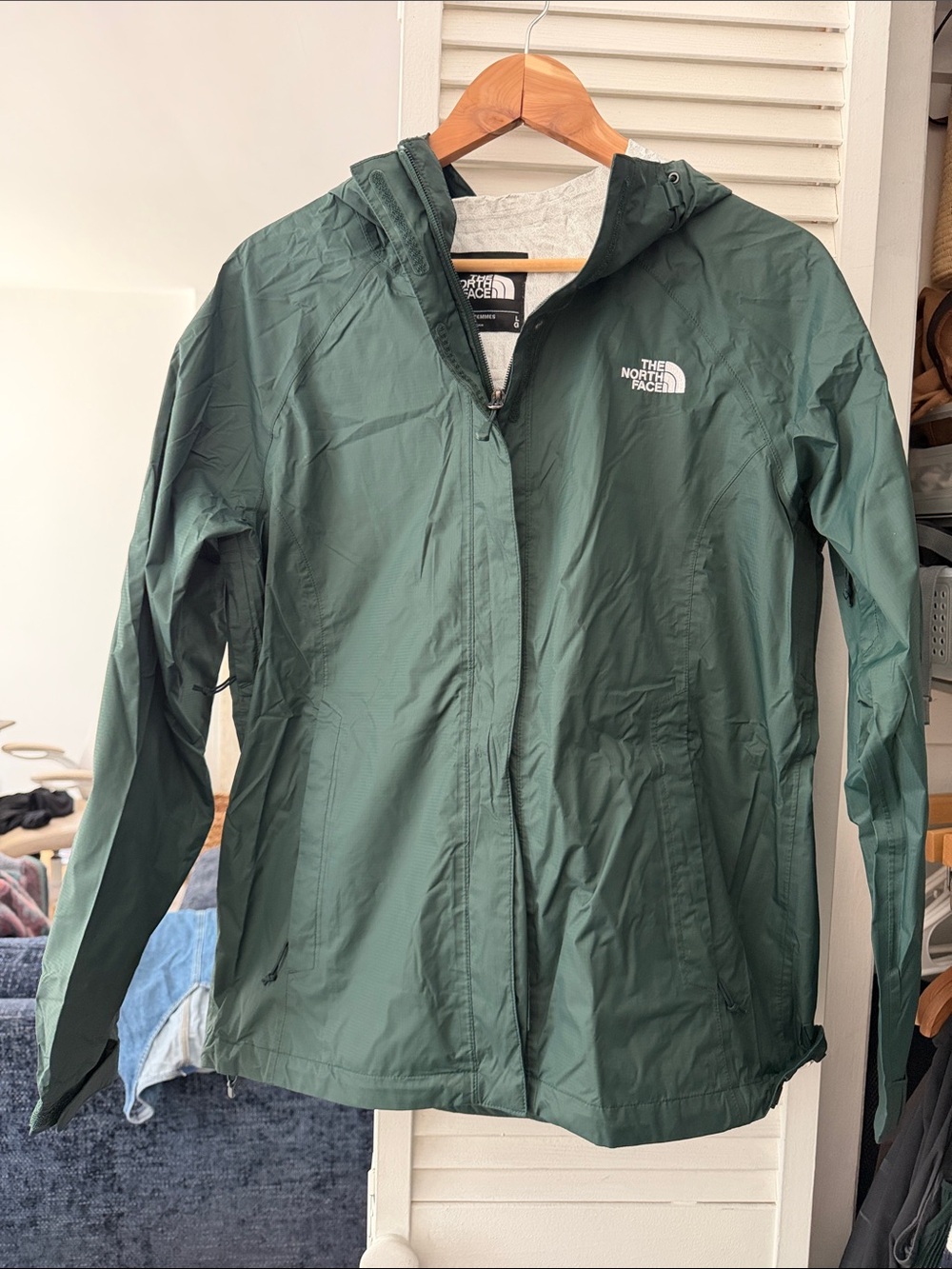 The North Face Women's Hooded Rain Jacket in Forest Green